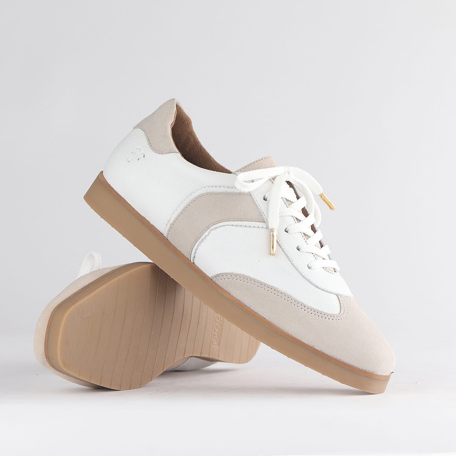 Women’s retro lace-up sneaker by Froggie in ice multi colour featuring a comfortable fit, sporty sole, and everyday fashion style - 12805.