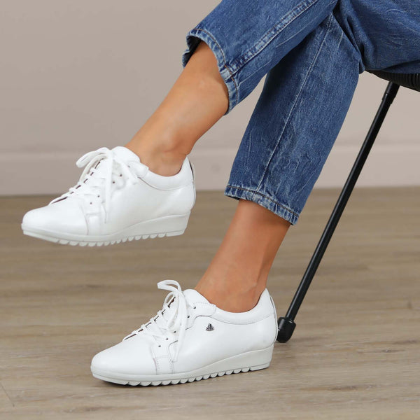 Lace-up Sneaker in White - 12656