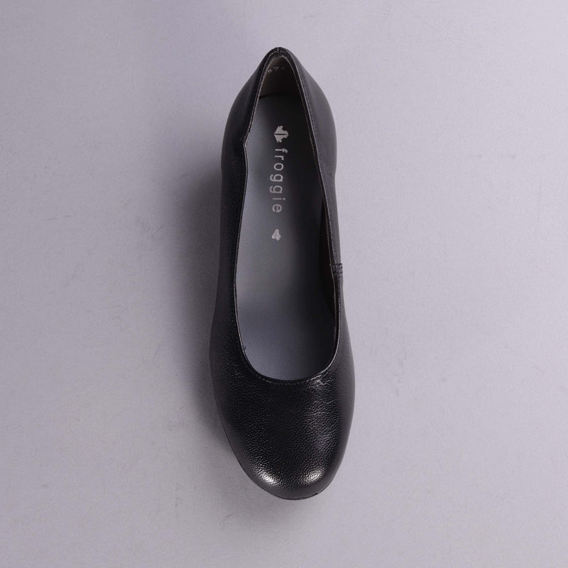 Mid-Heel Court Shoe in Black - 11800
