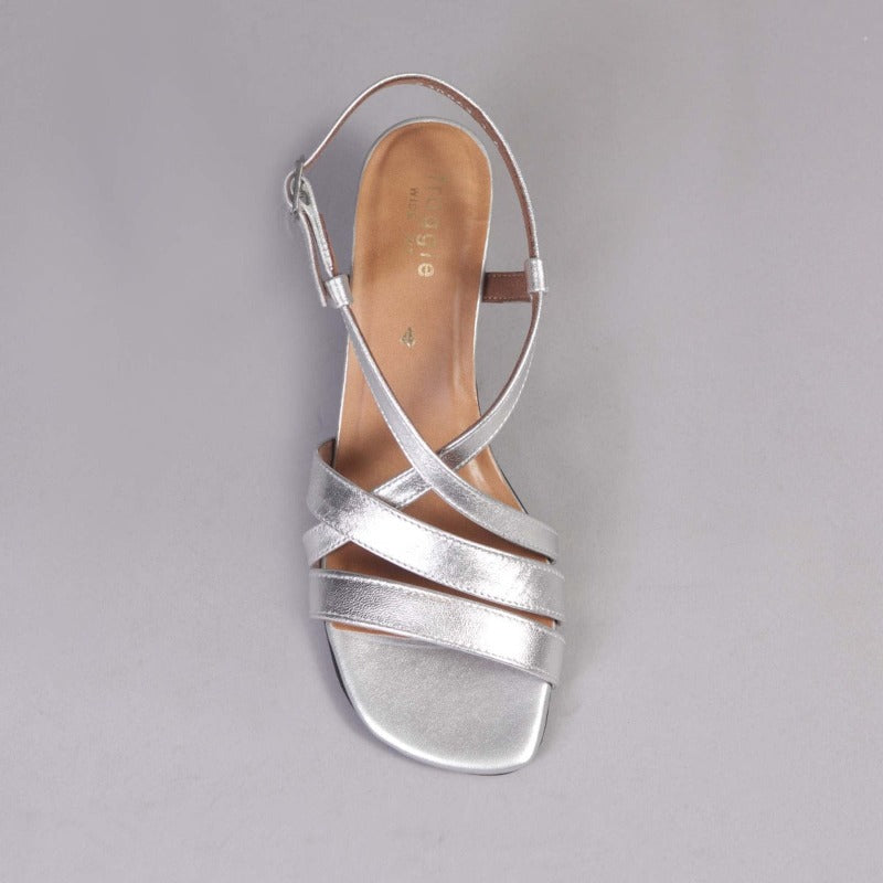 mid heel in silver