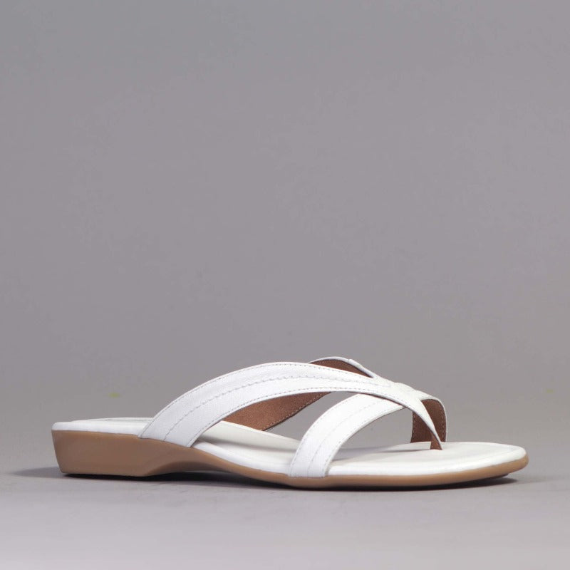 Wider Fit Crossover Flat Thong Sandal in White – 12436