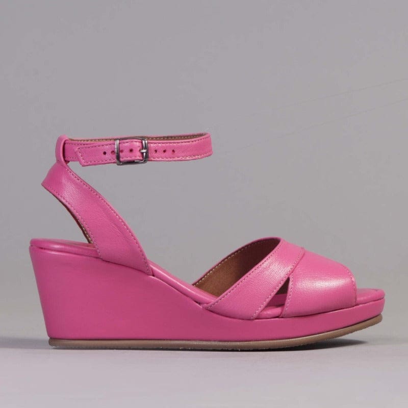 Slingback Sandal Wedges in Hot Pink