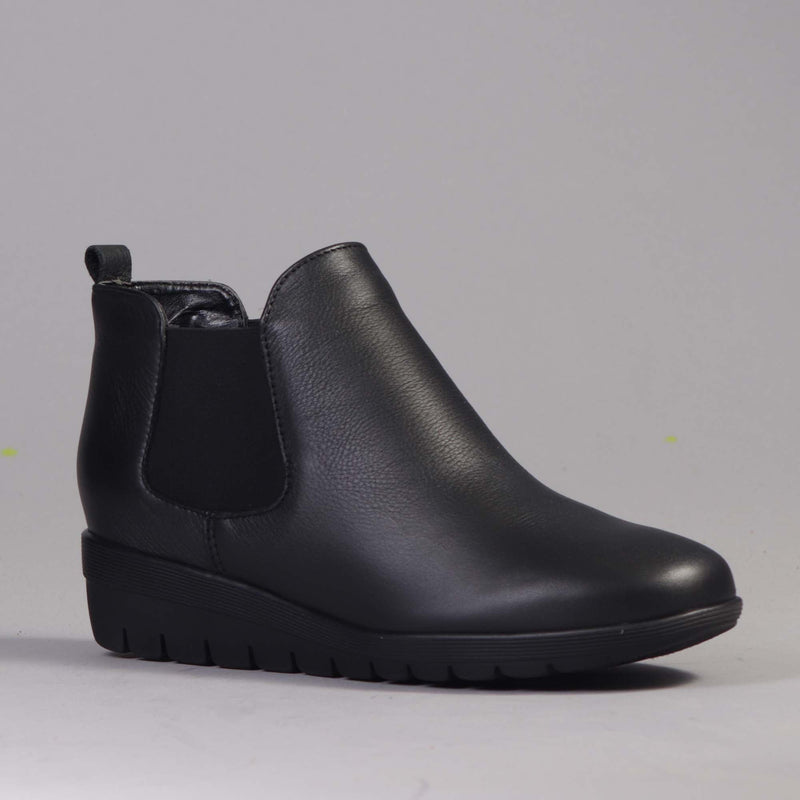 Chelsea Ankle Boot in Black - 12452 - Froggie Shoes