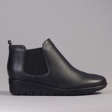 Chelsea Ankle Boot in Black - 12452