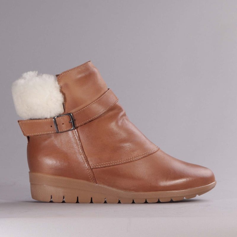 Fur Collar Ankle Boot in Whisky