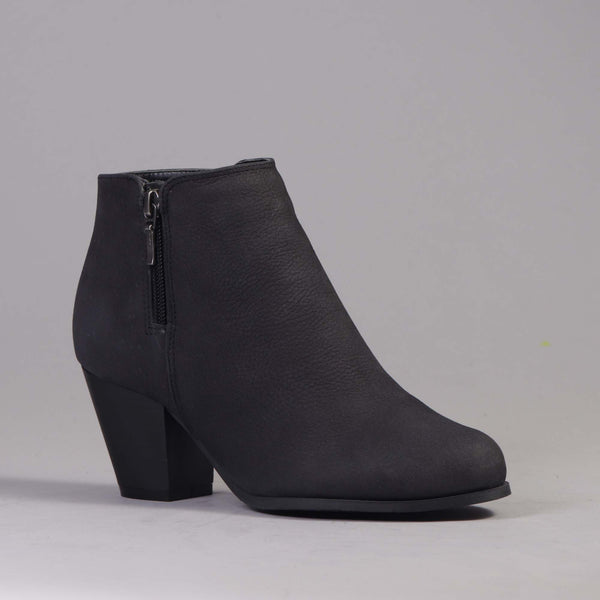 Ankle Boots with Zip in Black - 12462