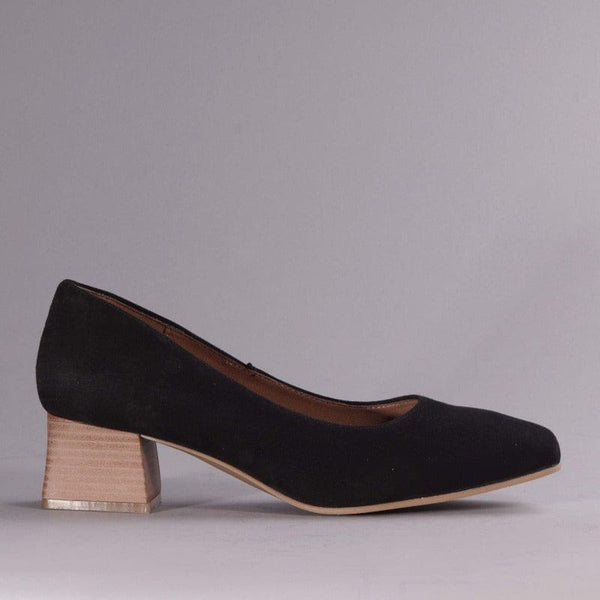 Block Heel Court Shoe in Black