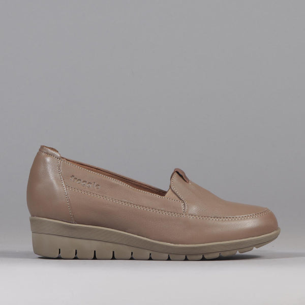 Loafer with Removable Footbed in Stone - 12493