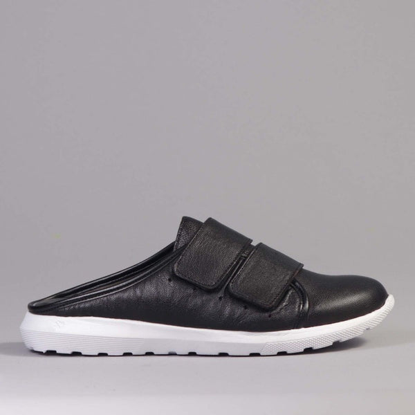 Slip-on Velcro Sneakers in Black