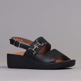  Froggie Slingback Sandal with Removable Footbed in Black 