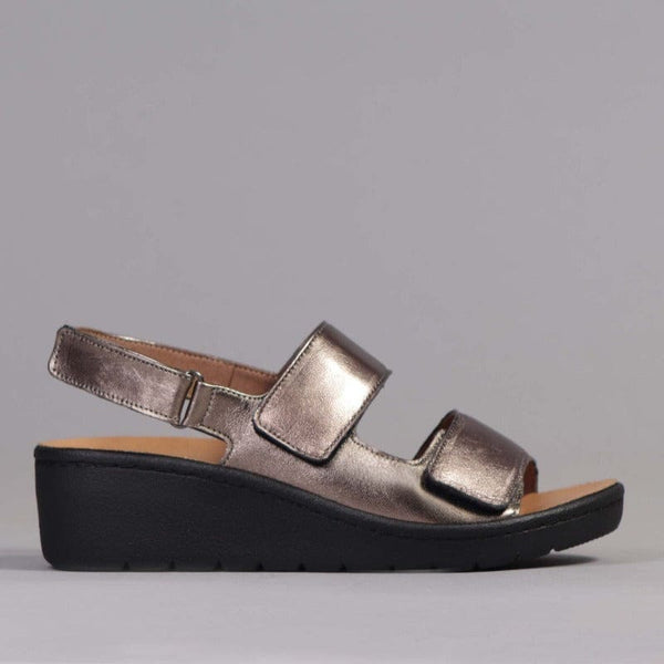 Sandal with Removable Footbed in Lead Metallic