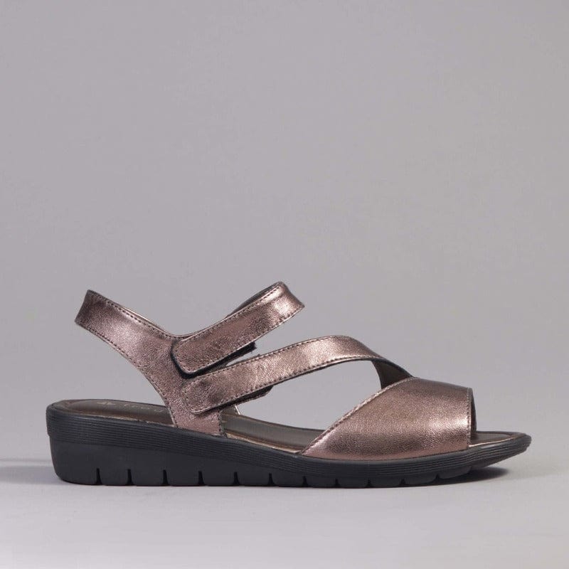 Velcro Sandal in Lead Metallic