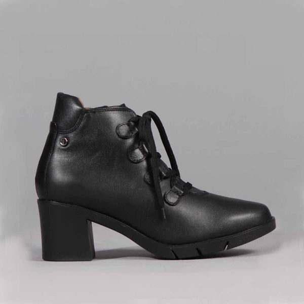 Chunky Lace-up Ankle Boot in Black - 12544