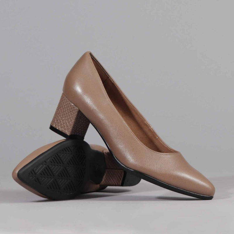 Froggie Pointed Black Heel Court Shoes in Stone 