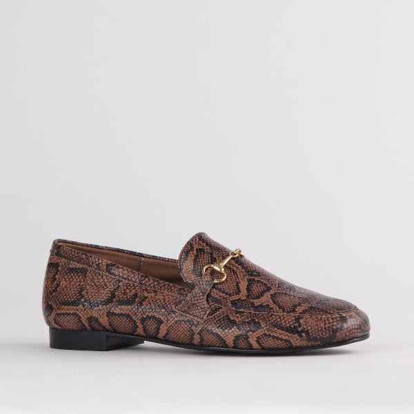 Froggie Shoes Shoes Loafer with Gold Trim in Saddle - 12451