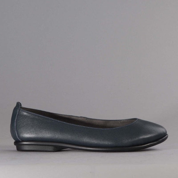 Factory Shop Shoes 4 / Navy / 12546 Flat Pump in Navy - 12546