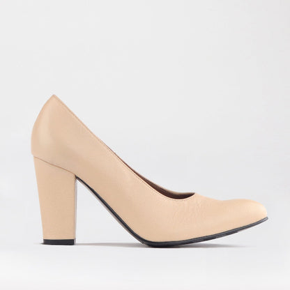 Pointed Court Shoes with Block High Heel in Cream Froggie