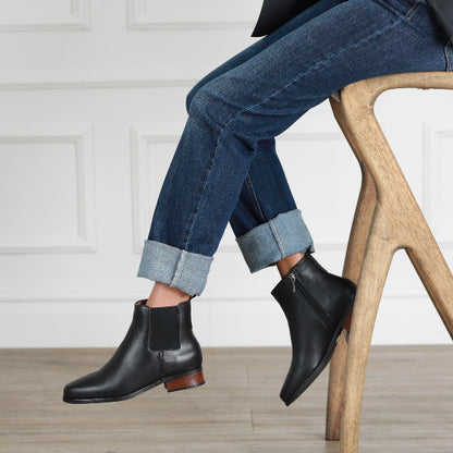 Froggie Shoes Shoes Chelsea Ankle Boots in Black - 12603