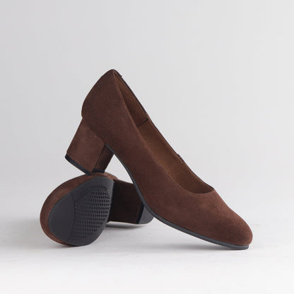 Froggie Shoes Shoes Block Heel Court Shoe in Brown Suede - 12985