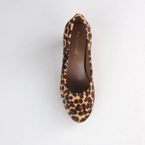 Froggie-womens_s-shoes-block-heel-court-shoe-in-cheetah-12985 - top angle