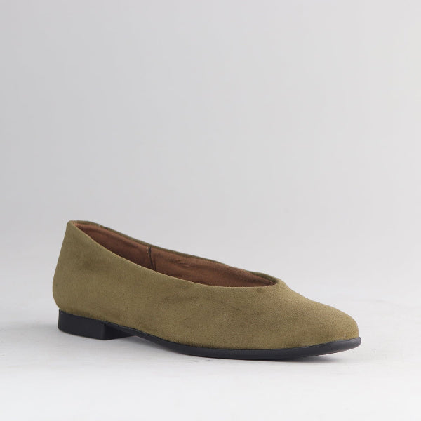 Froggie Shoes Shoes Flat Pump in olive Suede - 13004