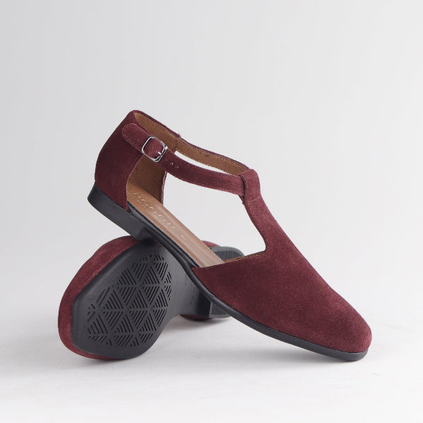 Froggie Shoes Shoes Mary Jane flat with a T-strap twist in Burgundy - 13028