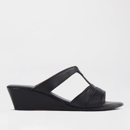 Froggie Shoes Shoes 4 / Black / 11621 Double-band Wedge in Black - 11621