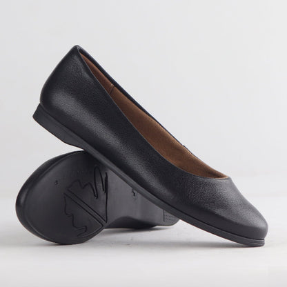 Froggie Shoes Shoes Flat Pump in Black - 12764