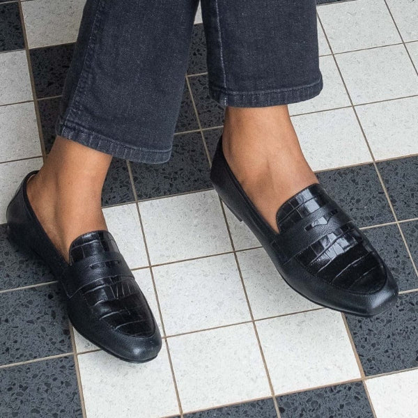 Froggie Shoes Shoes Penny Loafer in Black Multi - 12587