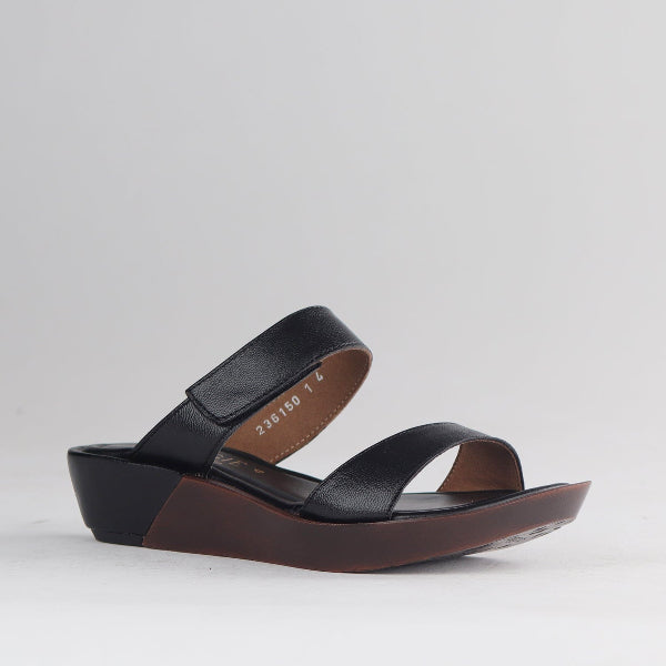 Froggie Shoes Shoes Double band leather sandal in Black - 12926