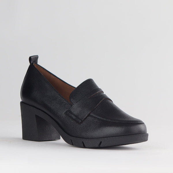 Froggie Shoes Shoes Chunky Loafers in Black - 12622
