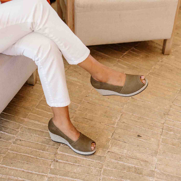 Froggie Shoes Shoes Peep Toe Wedge in Forest - 11171