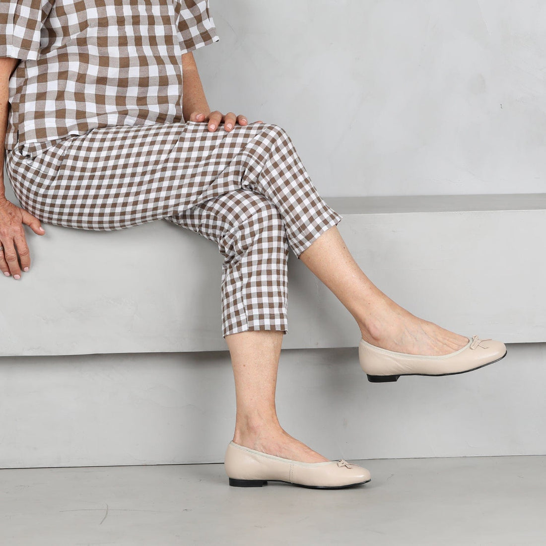 Froggie Shoes Shoes Soft Square Toe Ballerina Flat Pump with Bow in Ivory Multi- 12796