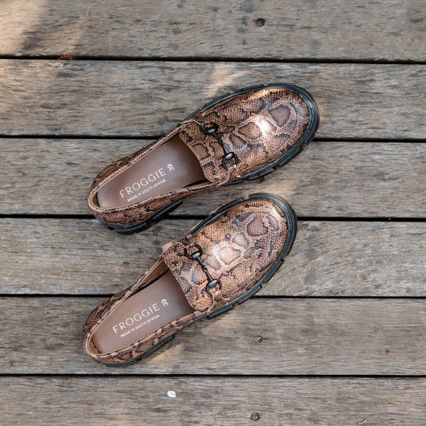 Froggie Shoes Shoes Chunky sole loafer with black horsebit trim in python - 12772