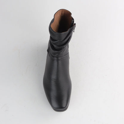 Froggie Shoes Shoes Ruched Flat Ankle Boot in Black - 12770