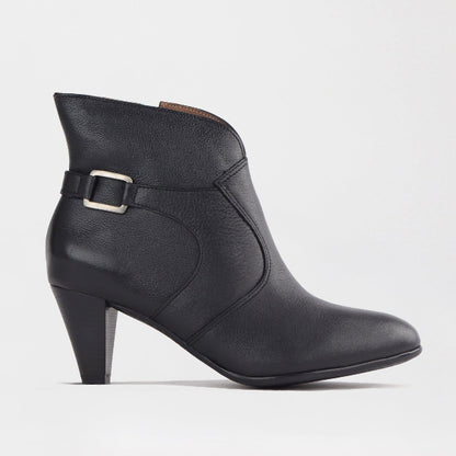 Froggie Shoes Shoes 3 / Black / 12486 Pointed Ankle Boot in Black - 12486