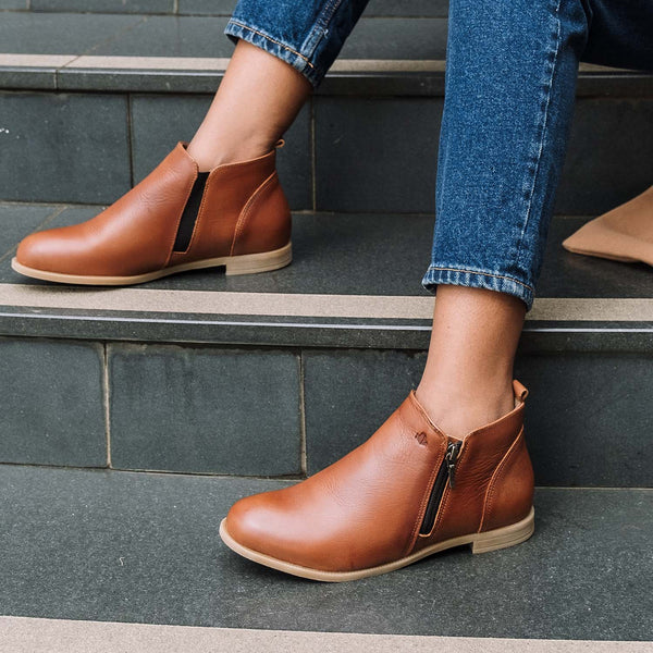 Flat Ankle Boot in Chestnut - 12471