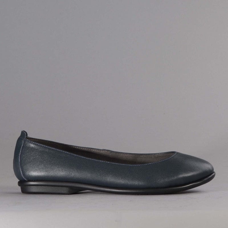Factory Shop Shoes 4 / Navy / 12546 Flat Pump in Navy - 12546