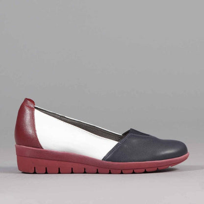 Factory Shop Shoes C37 / French / 12643 Elasticated Pump in French - 12643