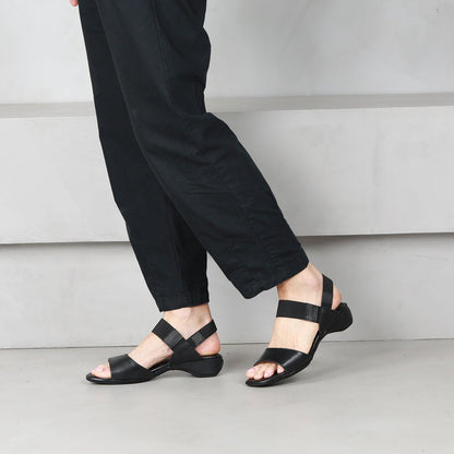 Factory Shop Shoes Elasticated Strap Sandal in Black - 12550