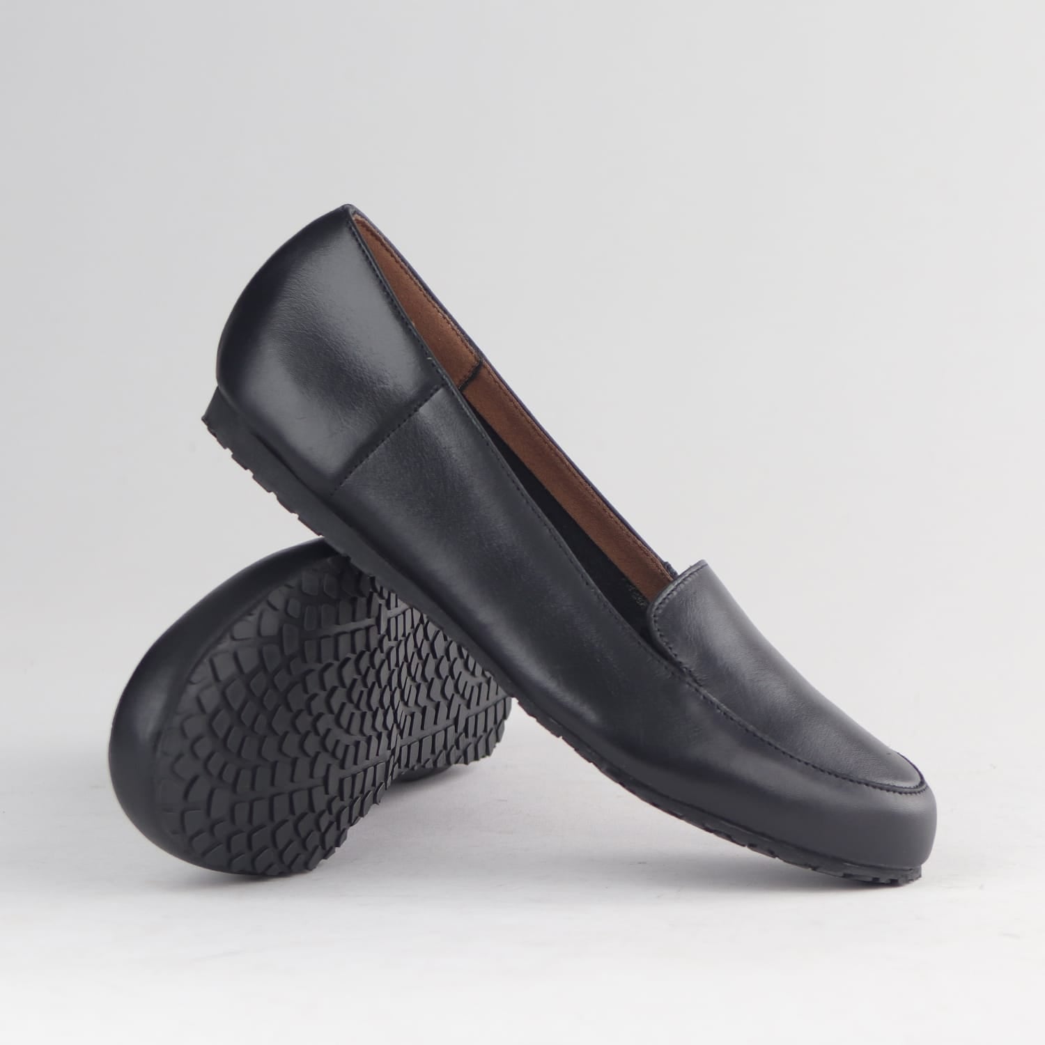 Factory Shop Shoes Froggie Women’s Loafer- Black Leather-13033