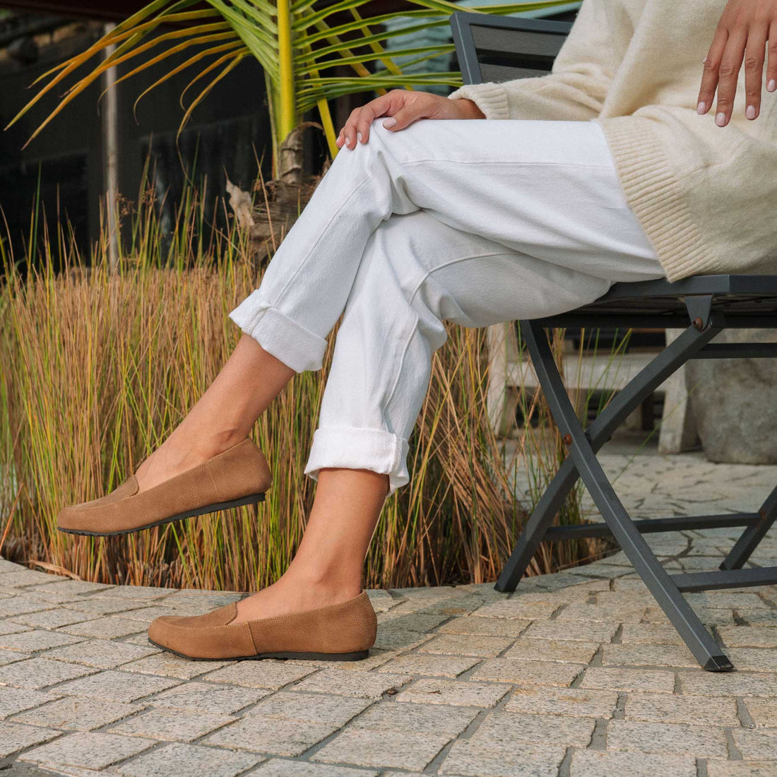 Factory Shop Shoes Froggie Women’s Loafer- Tobacco Leather-13033