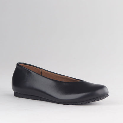 Factory Shop Shoes Froggie Women’s Pump- Black Leather- 13039