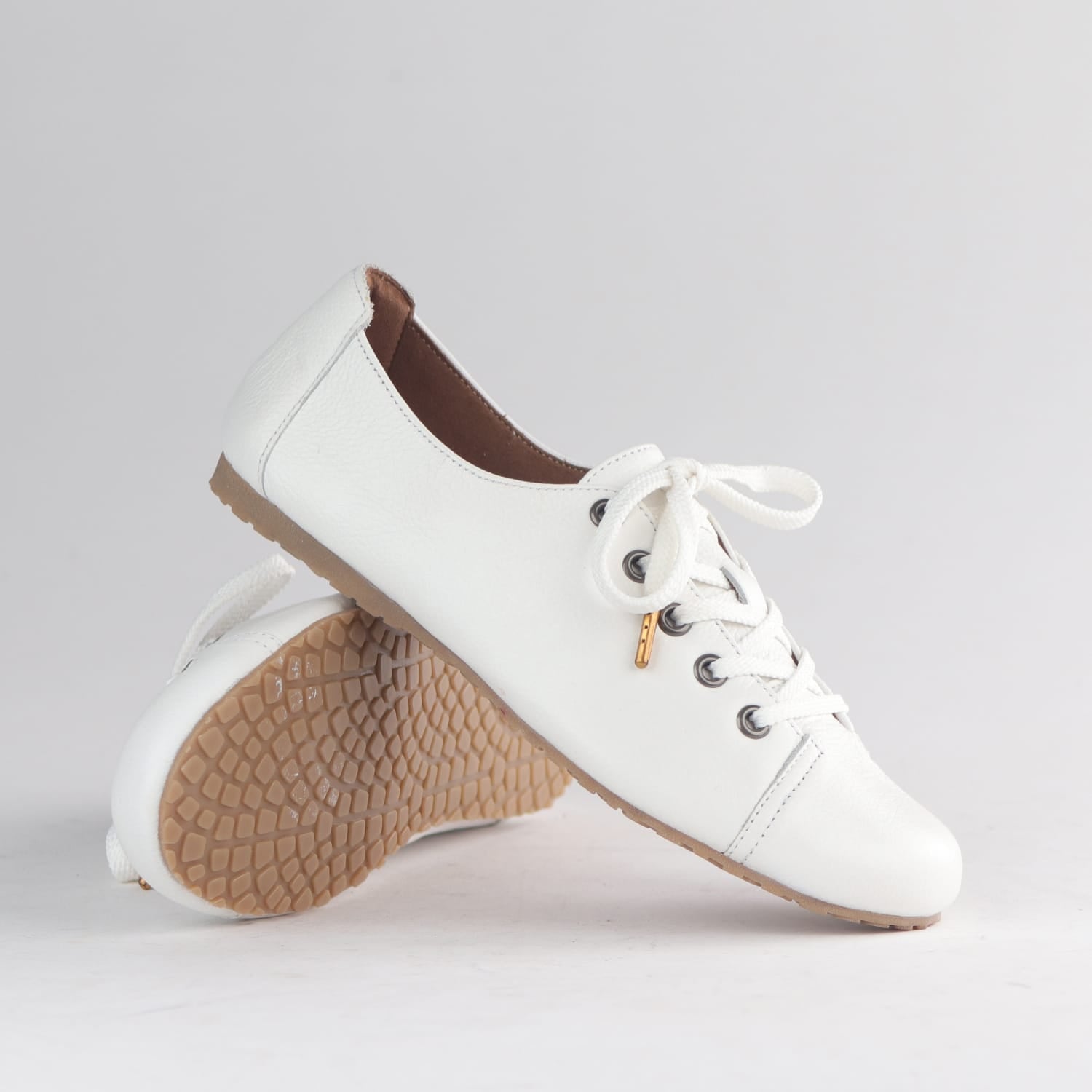 Factory Shop Shoes Froggie Women’s Sneaker- White Leather - 13032