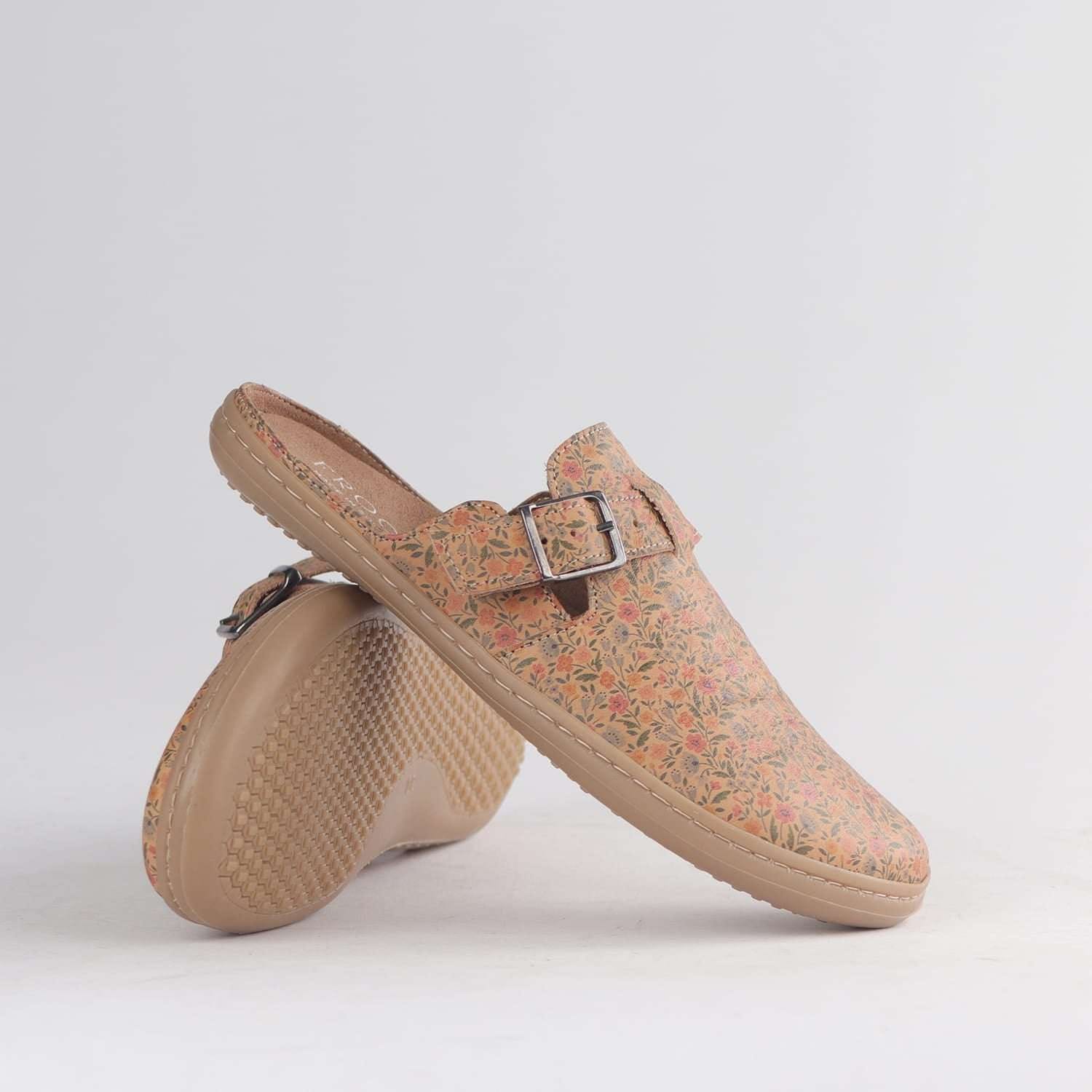 Froggie Shoes Barefoot Barefoot clog with Removable Footbed