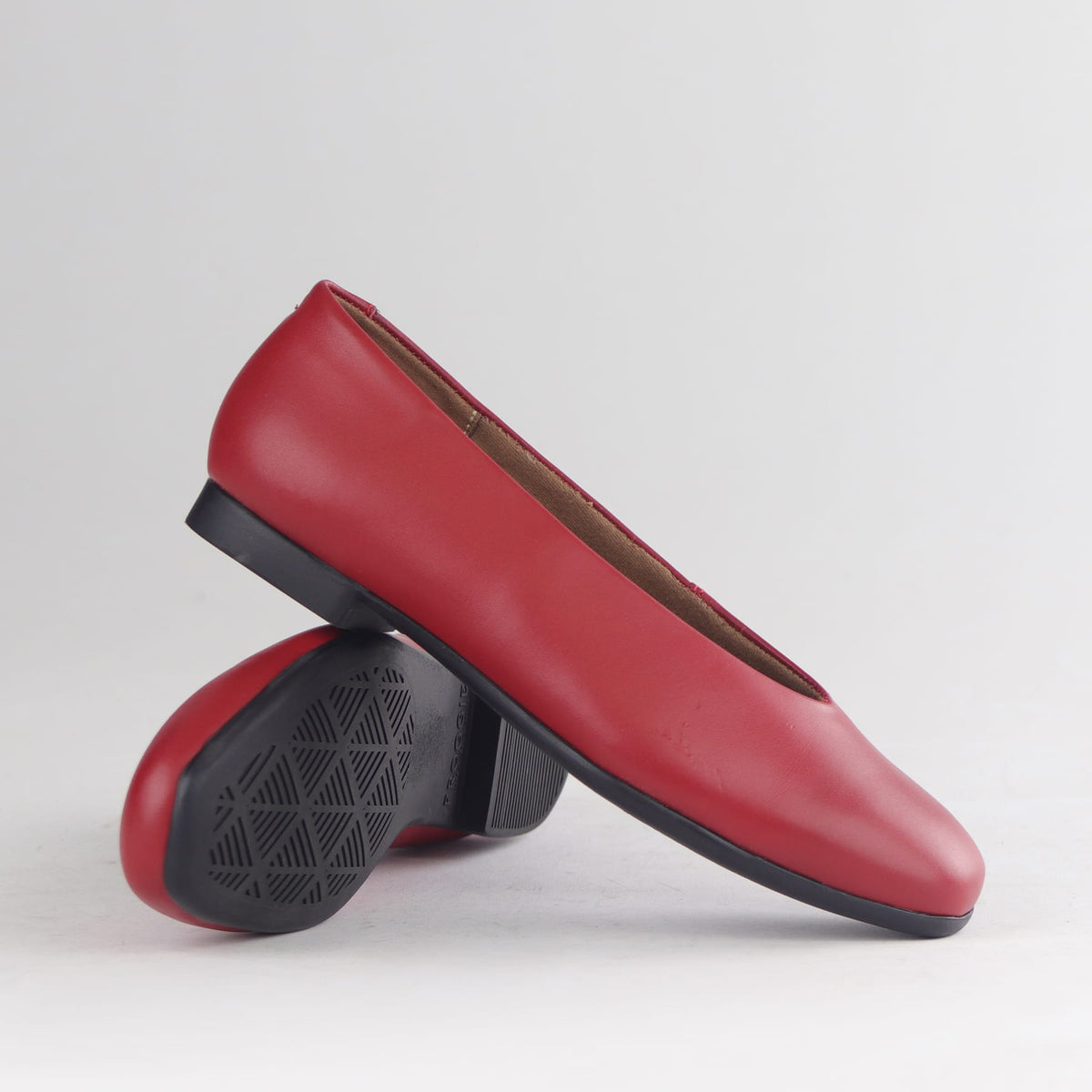 Froggie Shoes Pumps High V-cut pump