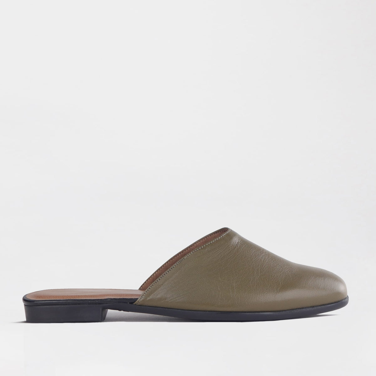 Froggie Shoes Sandals 3 / Olive / 13112 Closed Toe Mule