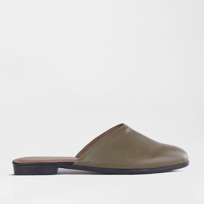 Froggie Shoes Sandals 3 / Olive / 13112 Closed Toe Mule