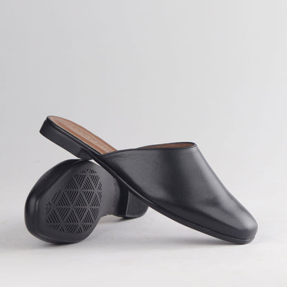 Froggie Shoes Sandals Closed Toe Mule