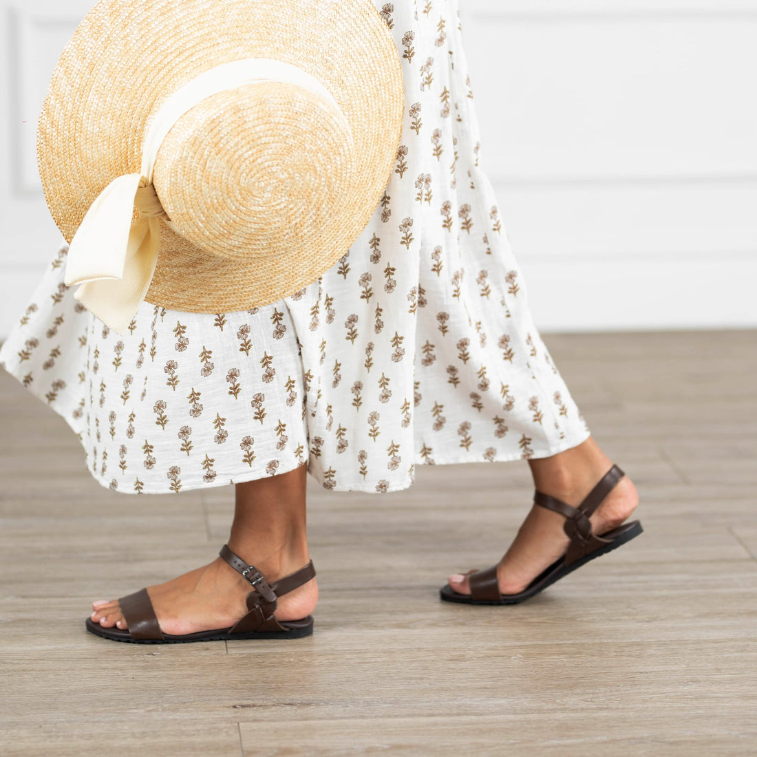 Froggie Shoes Sandals Unlined Flat Ankle Strap Sandal